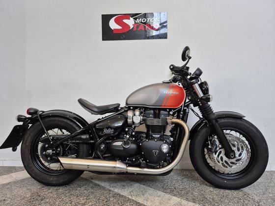 TRIUMPH BONNEVILLE BOBBER 1200 TRIUMPH BONNEVILLE BOBBER 1200